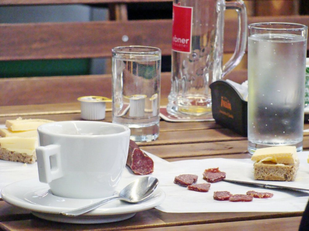 Bauernjause, Käse, Wurst, Speck, Kaffee