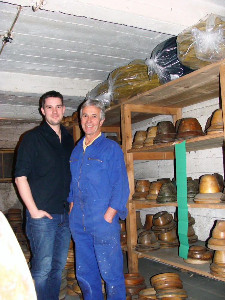 Vater und Sohn Hutmacher Innsbruck