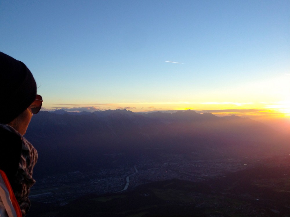 Es gibt keinen besseren Grund früh aufstehen, als ein wunderschöner Sonnenaufgang in den Bergen.