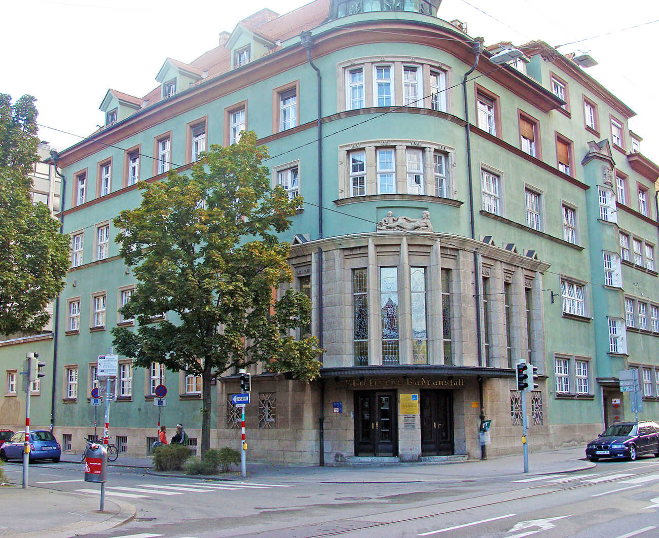 Gebäude Dampfbad Salurnerstraße