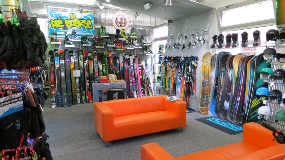 Wintersportequipment in Die Börse.
