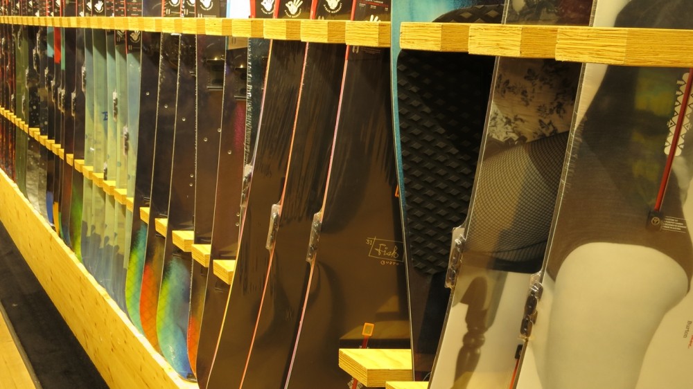 Snowboards im Burton Store