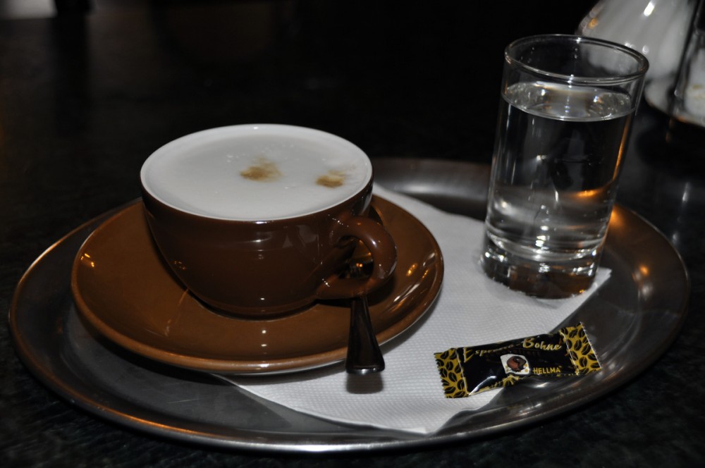 Cafe Central_Cappuccino_©susannegurschler