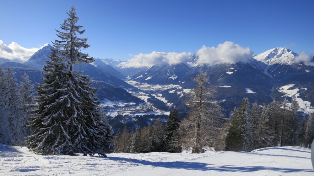 Skikurs Innsbruck - Aussicht als Belohnung. Skikurs Innsbruck - Blick in das Inntal.