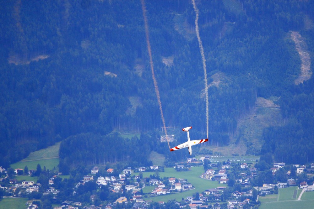 Stunt Glider Plane over Innsbruck