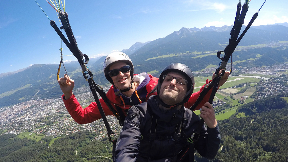 Titelbild Paragleiten Innsbruck