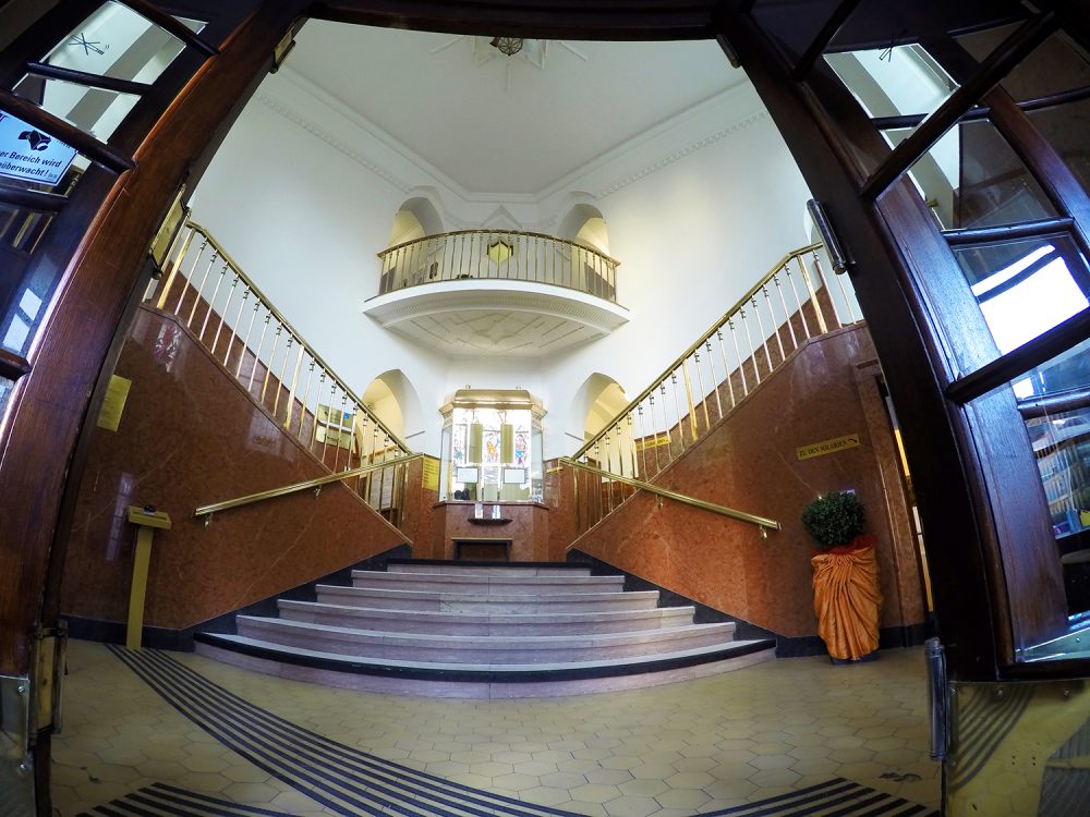 Due passi nell’ingresso ed è come entrare in un altro mondo. Foto: Vil Joda.