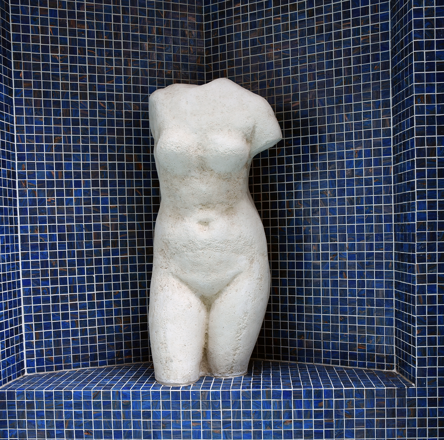Nackte Frau des Jugendstils im Frischluftraum. Foto: Vil Joda..