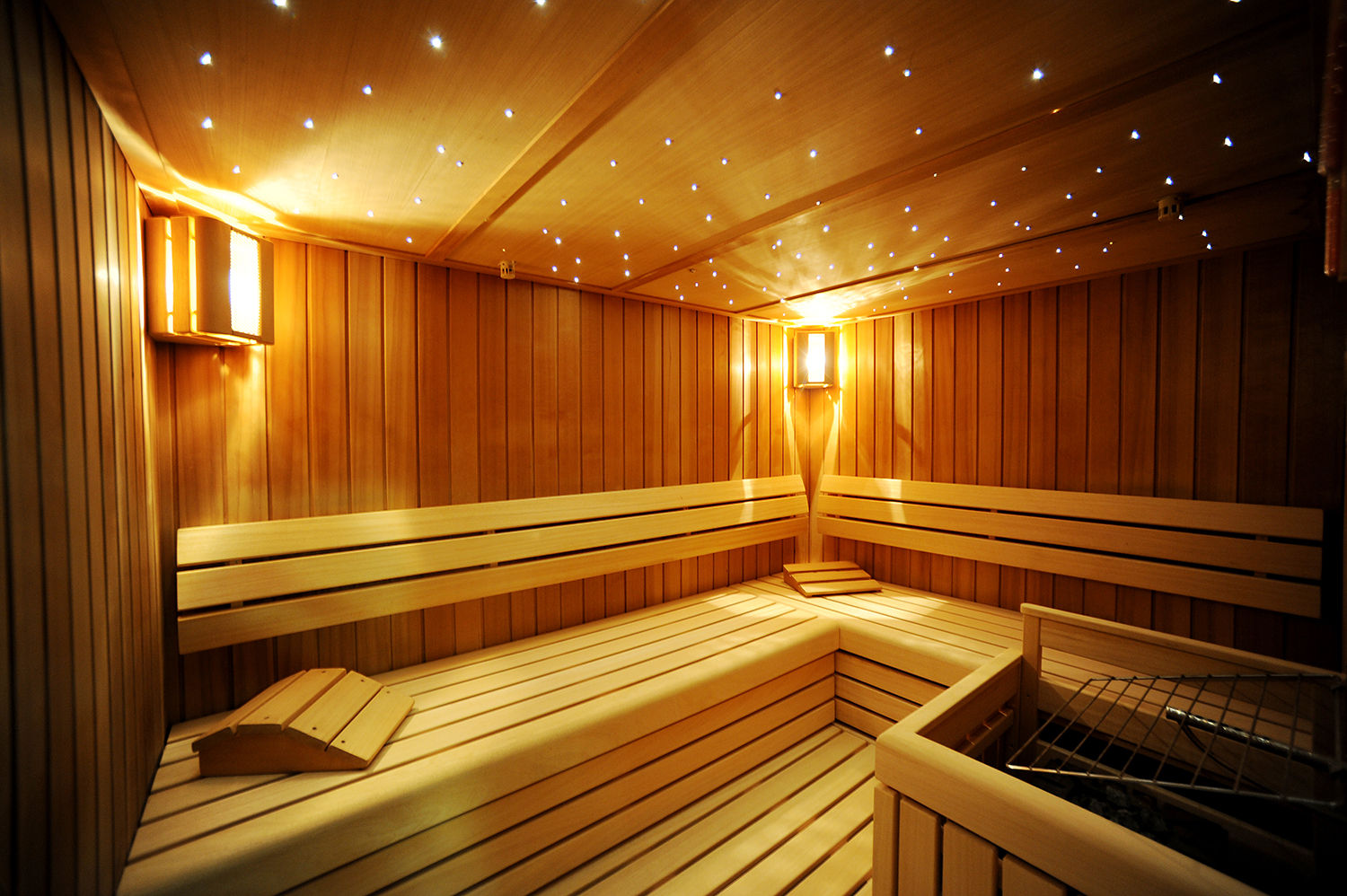 La sala più piccola ospita una sauna aromatizzata all’eucalipto, che ci farà respirare liberamente. Foto: IKB