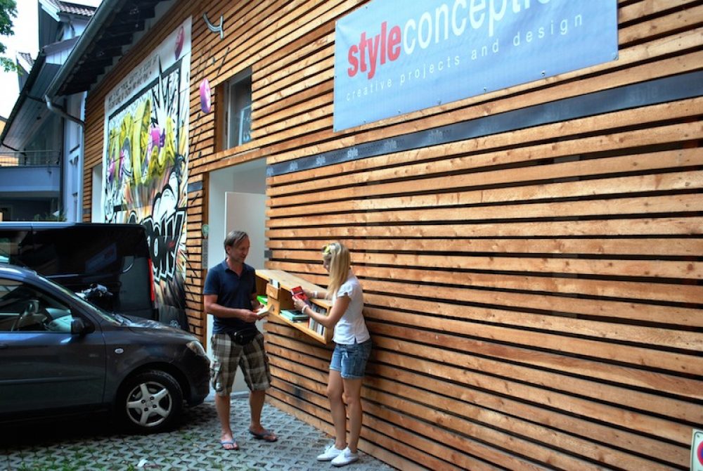 Charly Walter und ich vor seiner Kulturoase