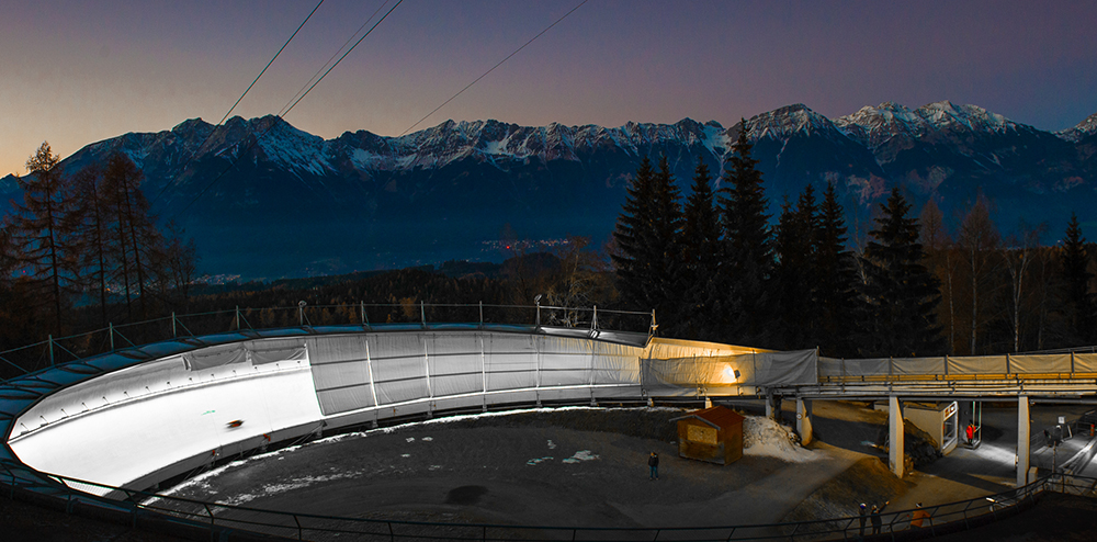 amyskeletonexperience_header