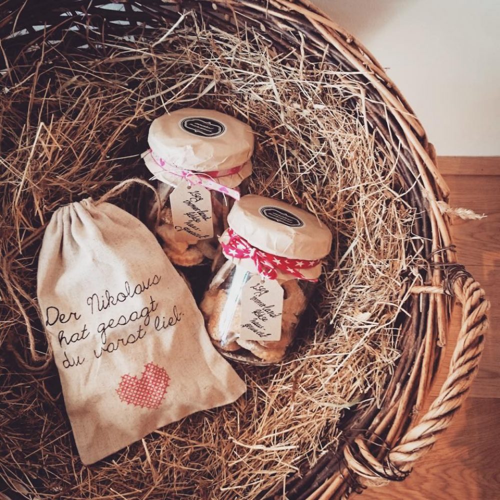 Und zur Not hilft immer, und zwar wirklich immer Schokolade. Zum schenken und selber essen. Foto: Tanja Vogt