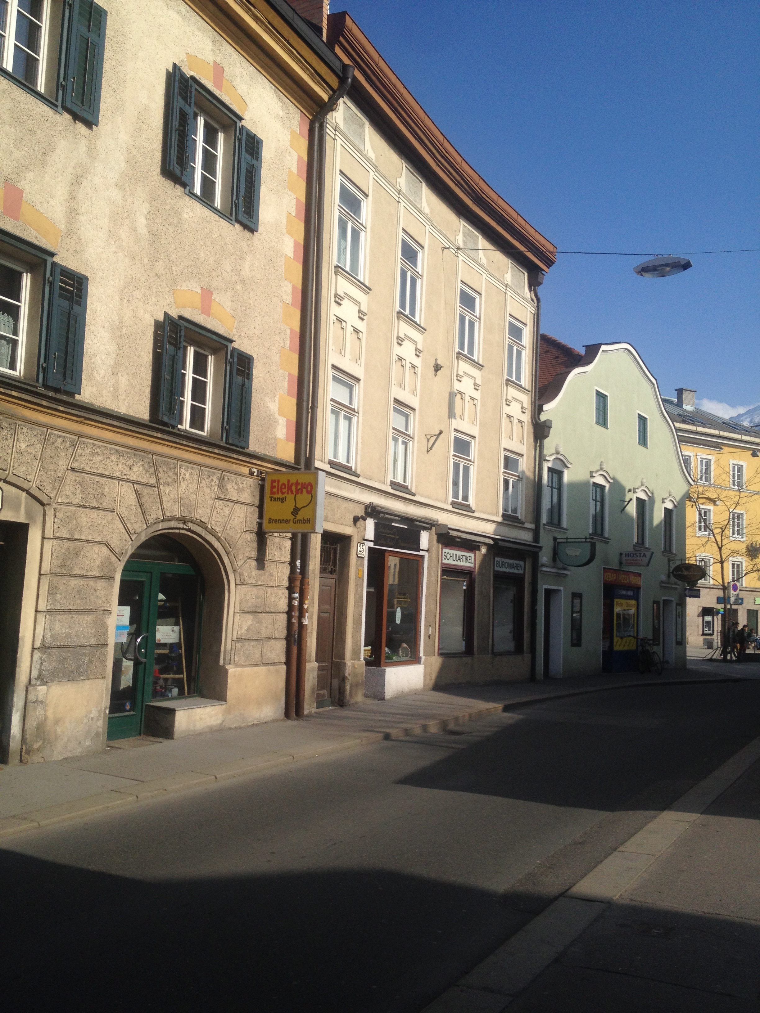Leopoldstrasse appena prima di arrivare a Wiltener Platzl, Innsbruck