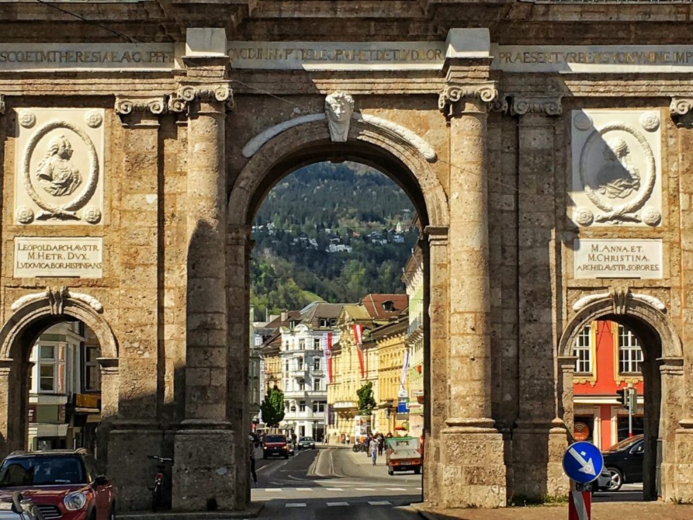 Triumpfpforte Innsbruck ...durch die Triumpfpforte...