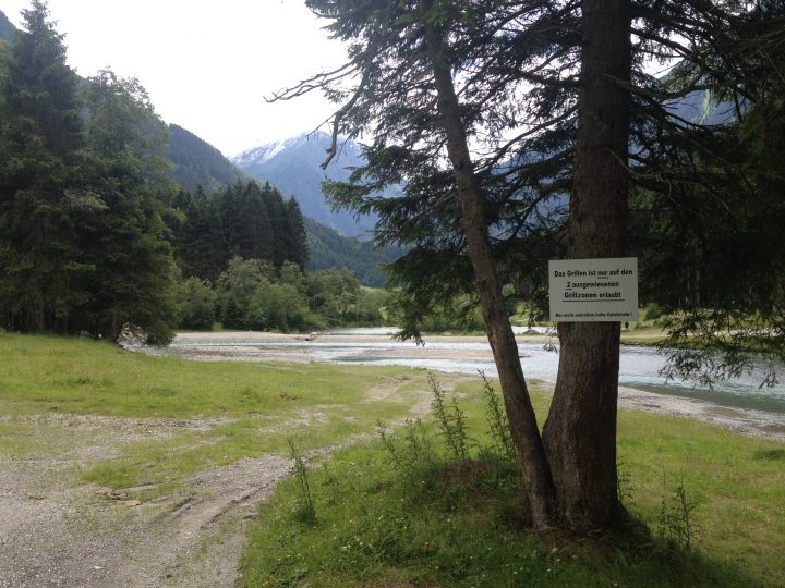 Grillen und Campieren ist in Tirol nur an ausgewiesenen Plätzen erlaubt! Foto: Tamara Kainz