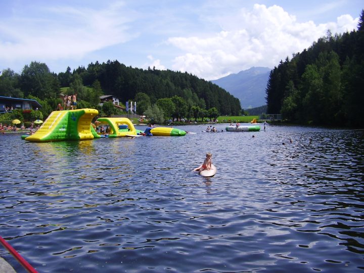 I giochi per i bambini al lago Natterer See. Foto Laura Manfredi