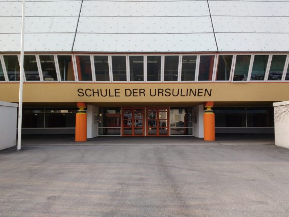Die Ursulinenschule schlägt durch ihre Architektur neue Wege ein: Offenheit und Freiheit bei den Nonnen der Ursulinen. Definitiv erwähnenswert. Foto: Ursulinen Schule