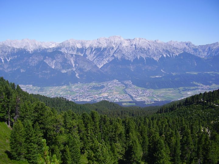 La vista sulla vallata dal sentiero dei Pini Cembri © Laura Manfredi