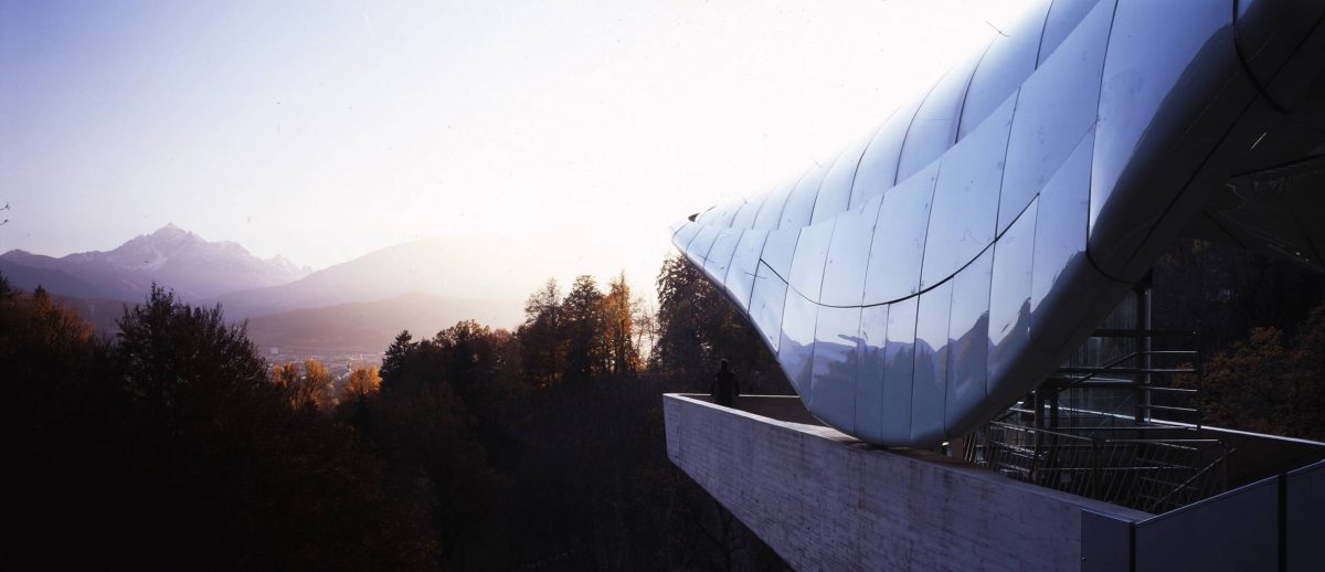Launisch sie sie gewesen, so munkelt man. Eine Löwin unter Wölfen. Fest steht, dass Zaha Hadid sich in einer Männerdomäne bis ganz nach oben kämpfte - wie kaum eine Frau vor ihr. Foto: Werner Huthmacher