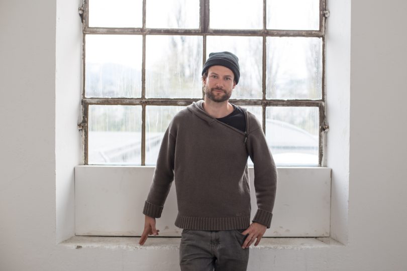 Johnnes Münsch in den neuen Räumlichkeiten. Foto: Lea Hajner