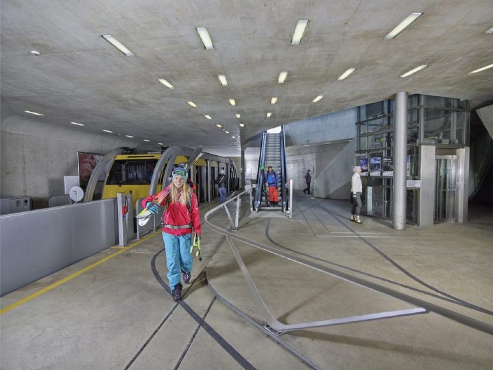 Los geht's Mitten in der Stadt… Foto: Nordkette