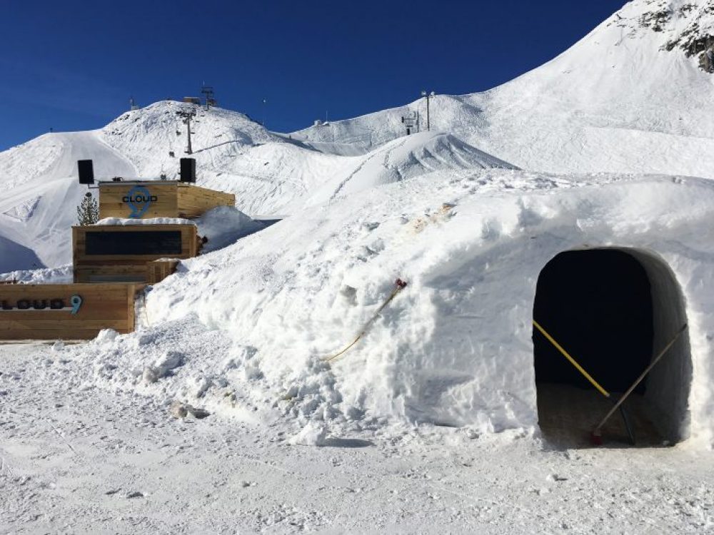 Could 9 Iglu bar at Nordkette, Innsbruck