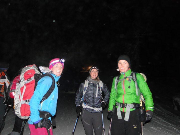 Nachtskitour Muttereralm Skitourengeherinnen