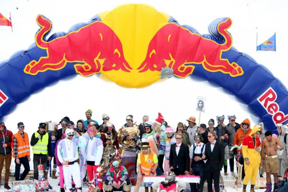 Red Bull Can Bob Race