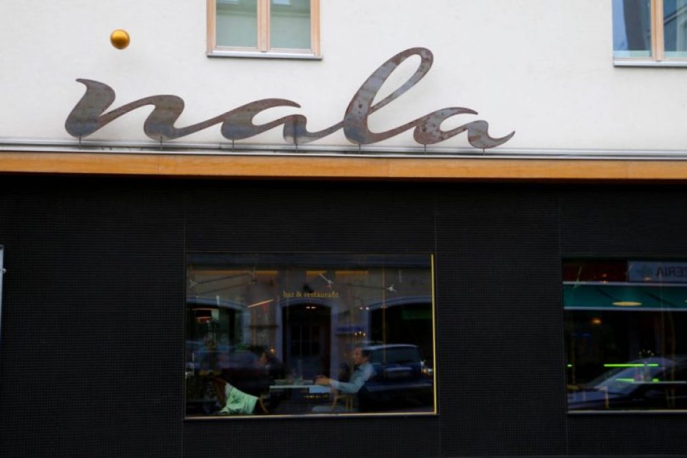 Schriftzug des Nala Hotel in Innsbruck