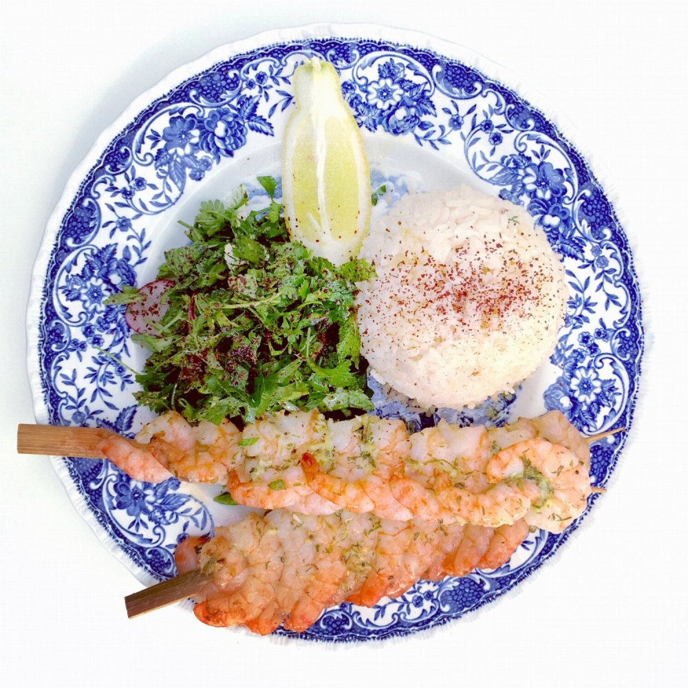 Gegrillte Garnelenspieße am Lanser See
