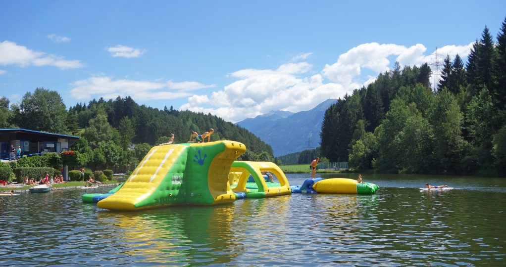 Family-friendly lake near Innsbruck inflatables summmer