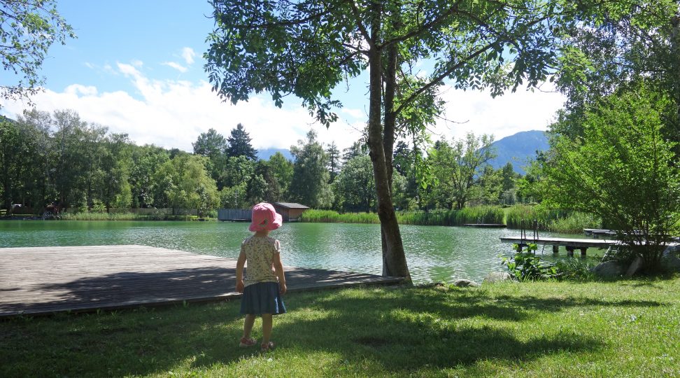 Children swimming lake family-friendly Innsbruck