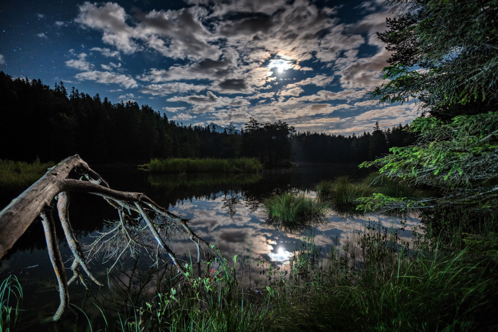Möserer See in der Nacht