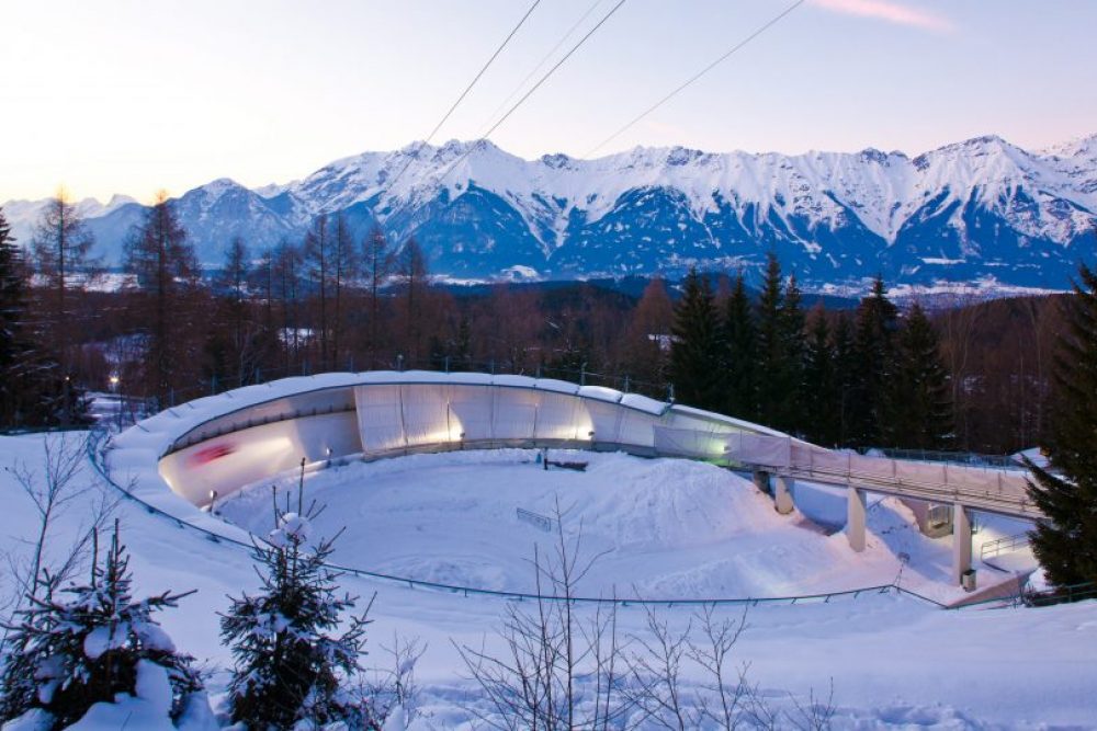 Im Zweierbob gewannen 1976 Meinhard Nehmer und Bernhard Germeshausen aus der DDR: Foto: Innsbruck Tourismus. Foto: Innsbruck Tourismus