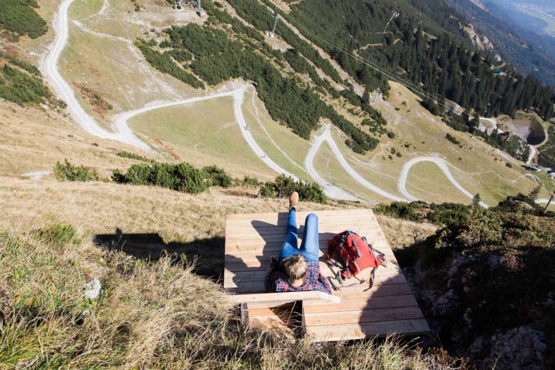 Insgesamt sind es vier Plattformen am Großen Stein, die zum Sonnen einladen.