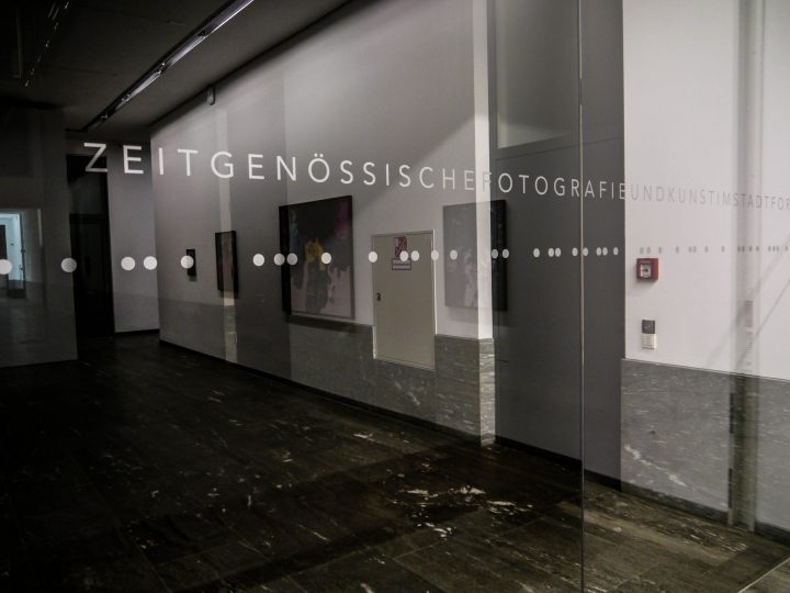 FOKUS photography contemporary viviane sassen lange nacht der museen lndm art gallery 