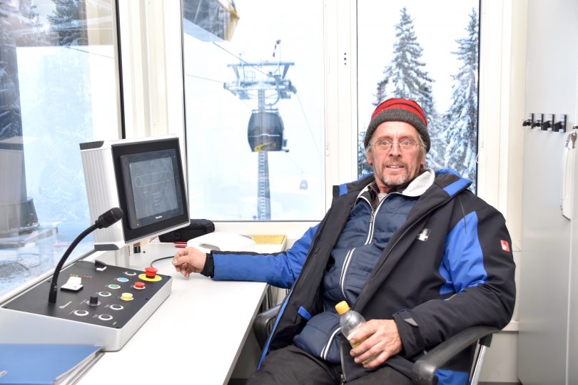 Maschinist Thomas in seiner Schaltzentrale. Foto: Kainz