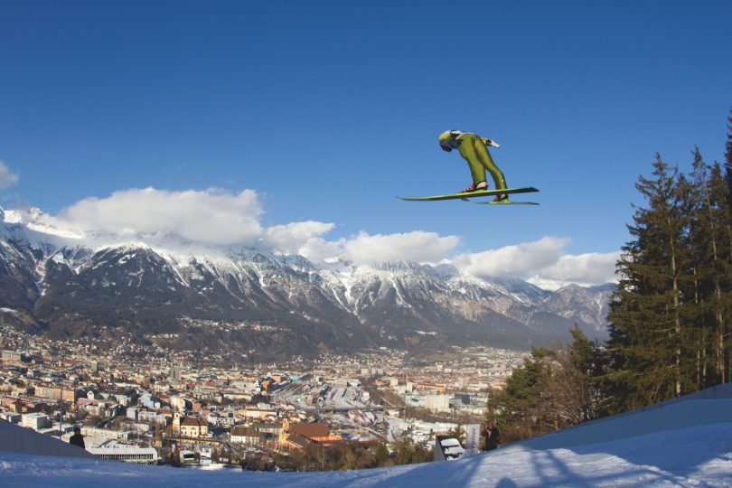 Skispringer am Bergisel wo auch die Vierschanzentournee stattfindet.. Foto: Innsbruck Tourismus