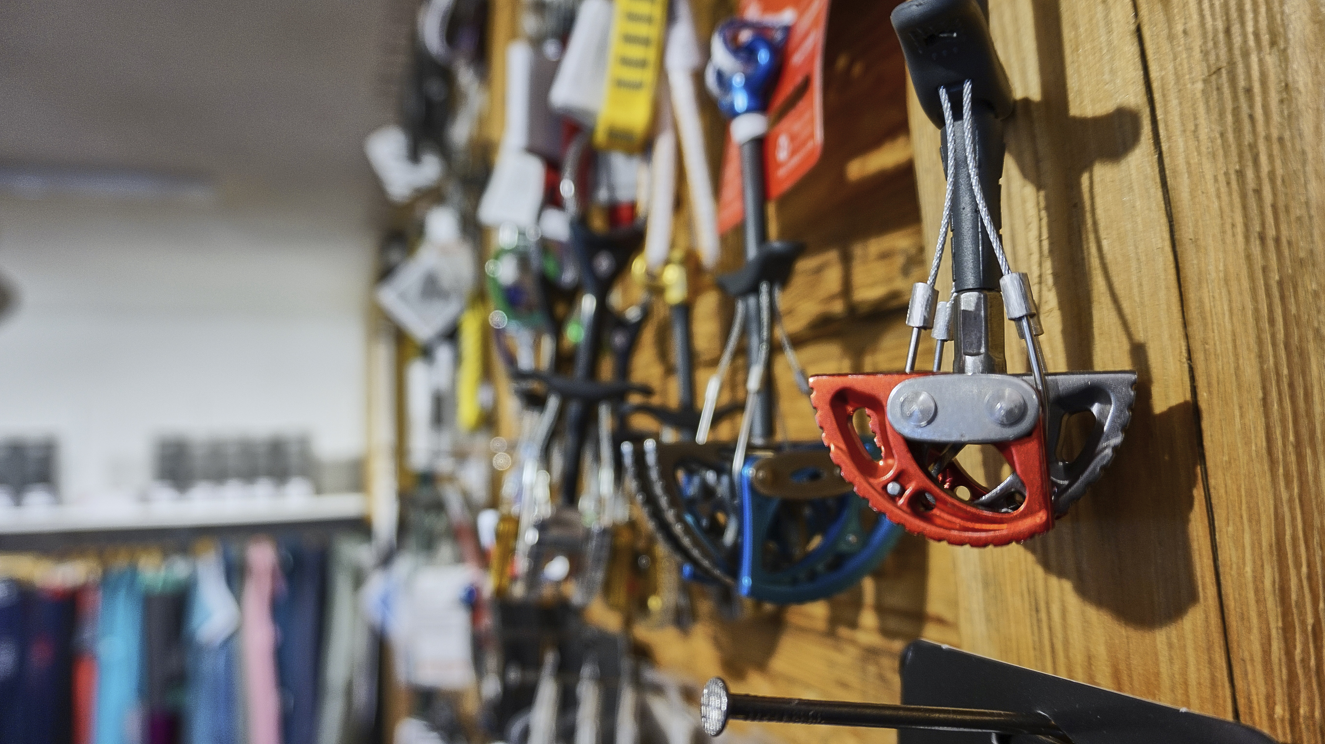 Skiing Sport Equipment Shops Innsbruck Service Die Börse Alpinerei Powder Institue Schnee Berg Fels Klettern Eis Ausrüstung Verleih