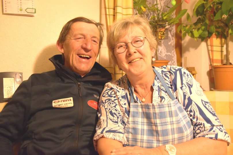 Luis und seine Gudrun. Indirekt haben sich die Beiden ebenfalls über die Skischule kennen und lieben gelernt. Foto: Tamara Kainz