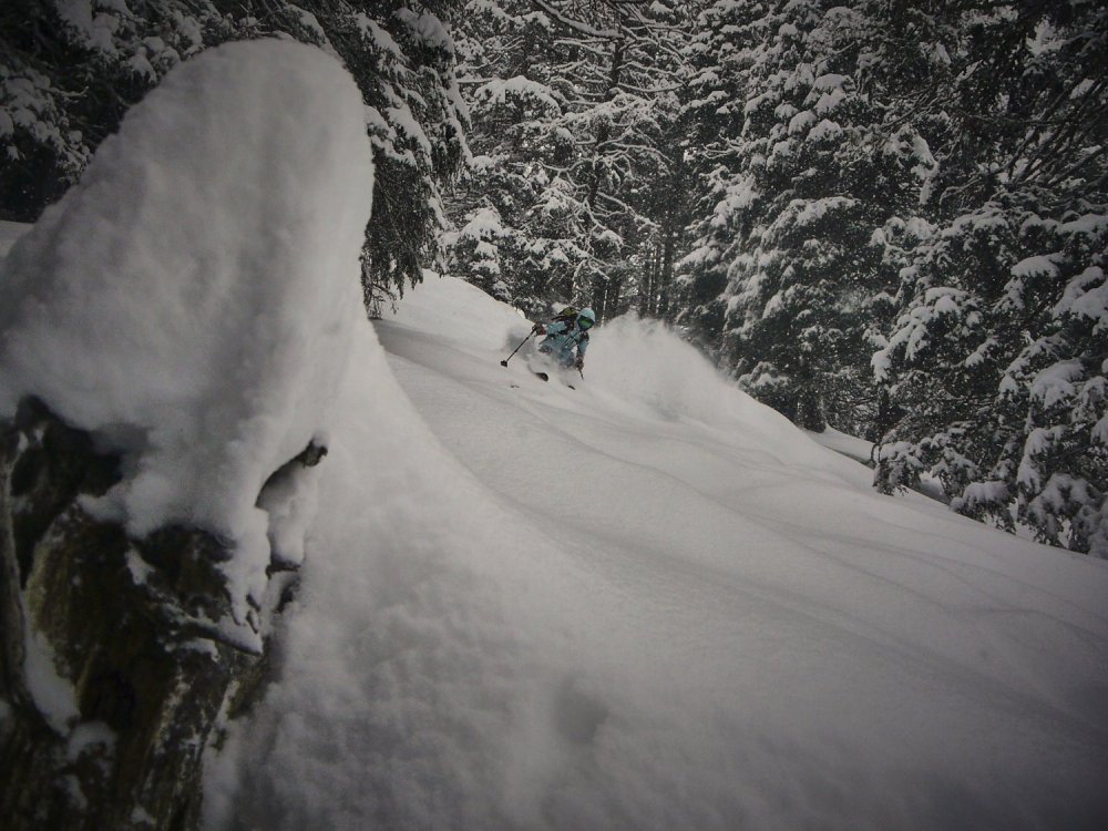 Tenson, Head, HeadtotheKore, Tothekore, Uvex, Skiing, Freeride, Powder, Snow, Schnee, Pulver, Skifahren, Snowboarden, Guide, Berge, Innsbruck, Axamer Lizum, Hoadl, Rinnen, Steilrinnen, Kalkkögel, 