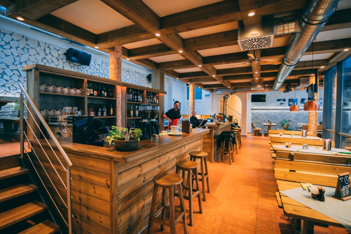 Bar des Rathbräu