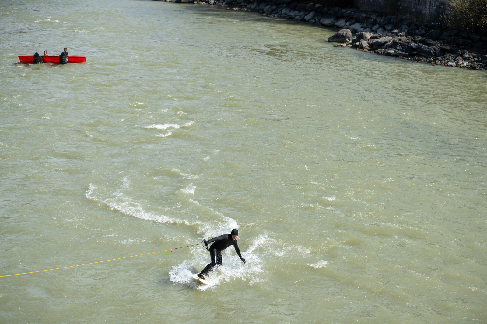 Riversurfing