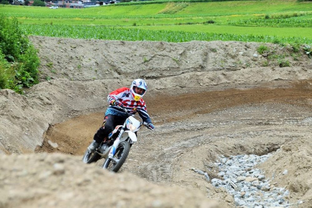 In der Offroad Arena bei Innsbruck kommen Actionhungrige voll auf ihre Kosten.