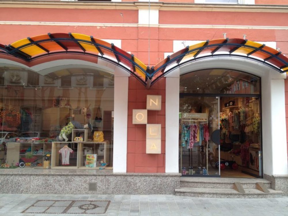 Il negozio di abbigliamento per bambini NOLA a Innsbruck - Foto © Laura Manfredi