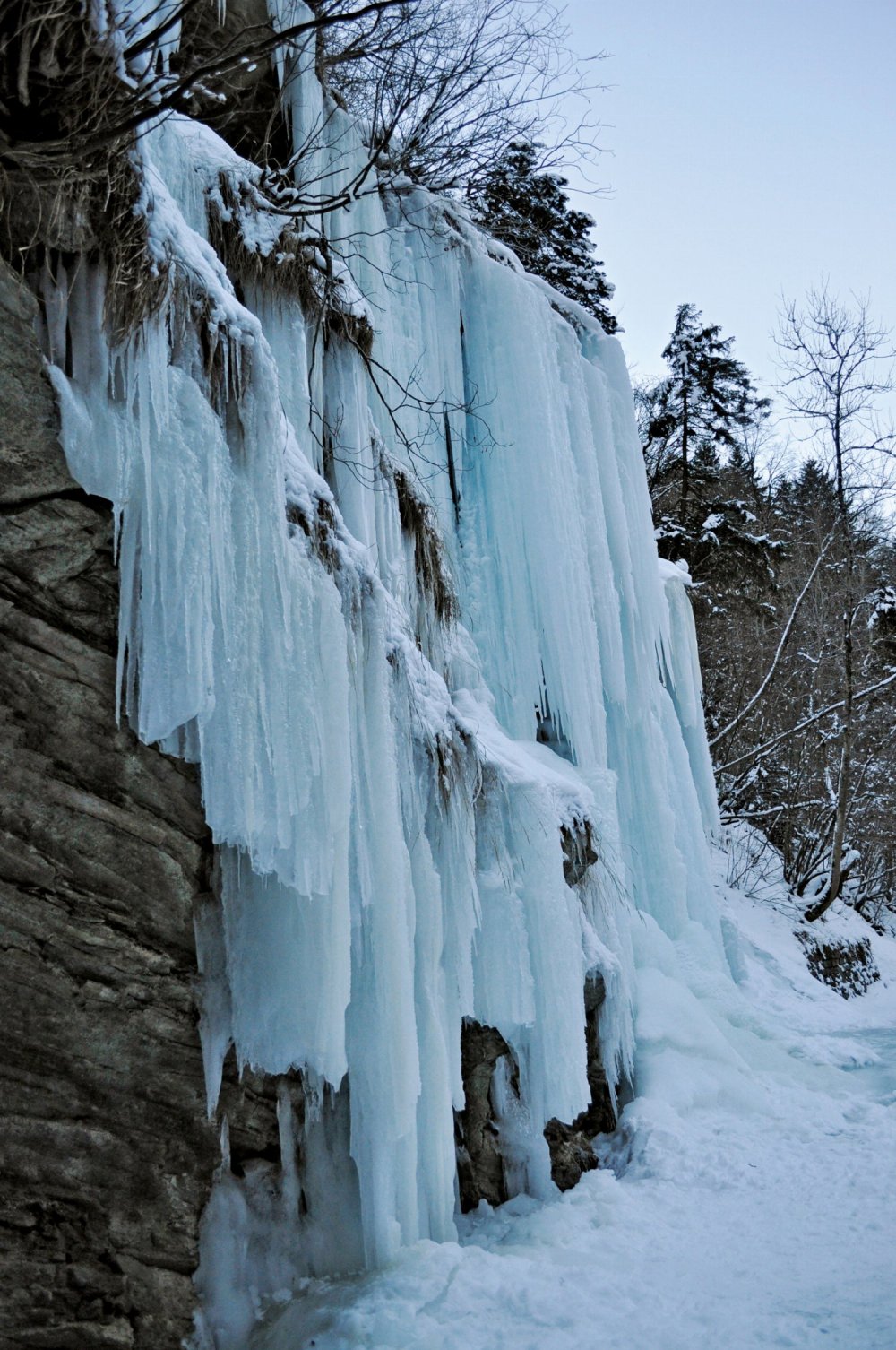 Die Eisorgel spielt winterliche Wassermusik.