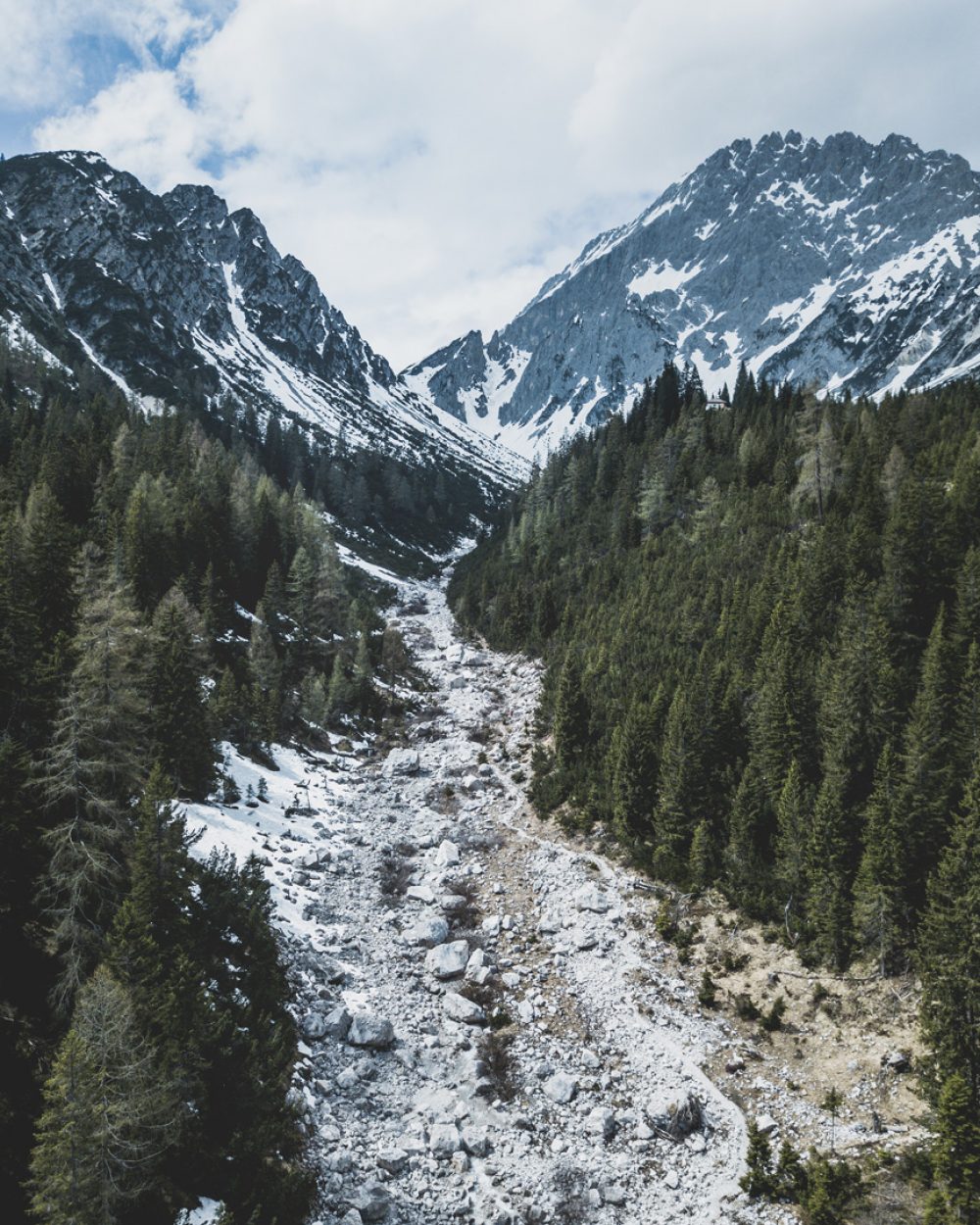 Hiking to Neue Alplhütte // myinnsbruck