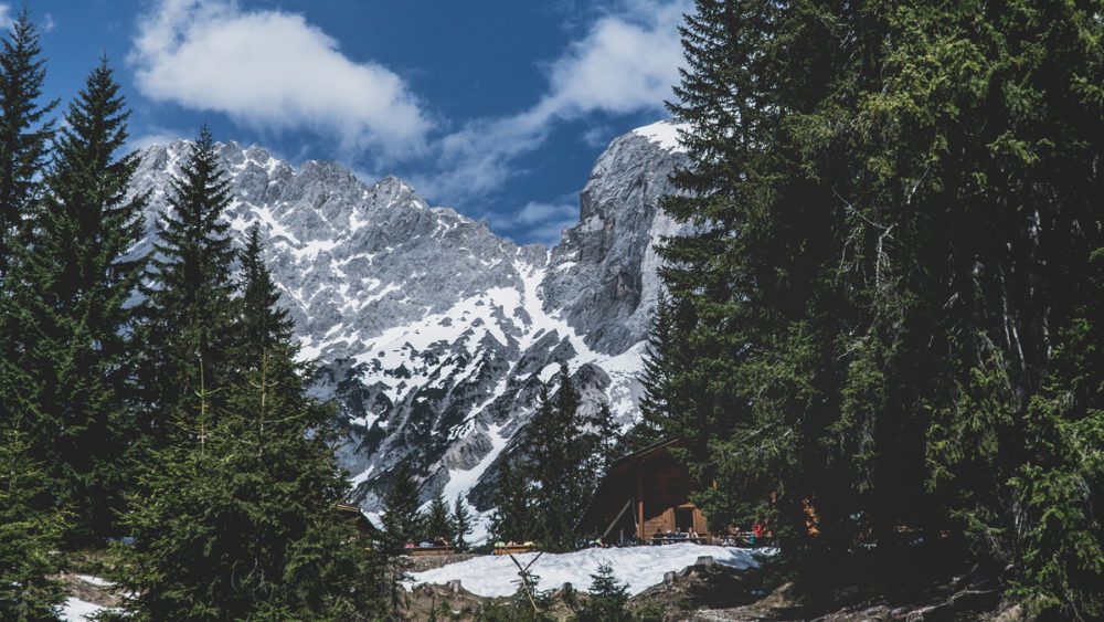 Hiking to Neue Alplhütte // myinnsbruck