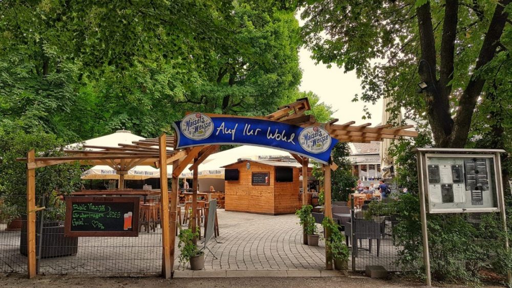 Eingang vom Hofgarten Café