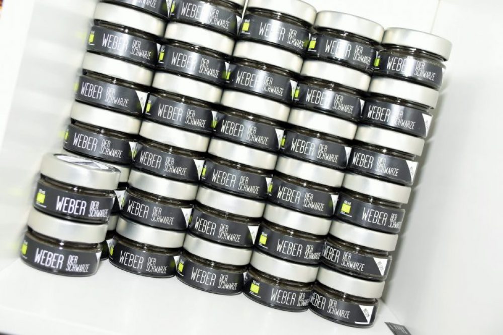 Jüngster Neuzugang in der breit gefächerten Produktpalette: Der Schwarze. Foto: Tamara Kainz